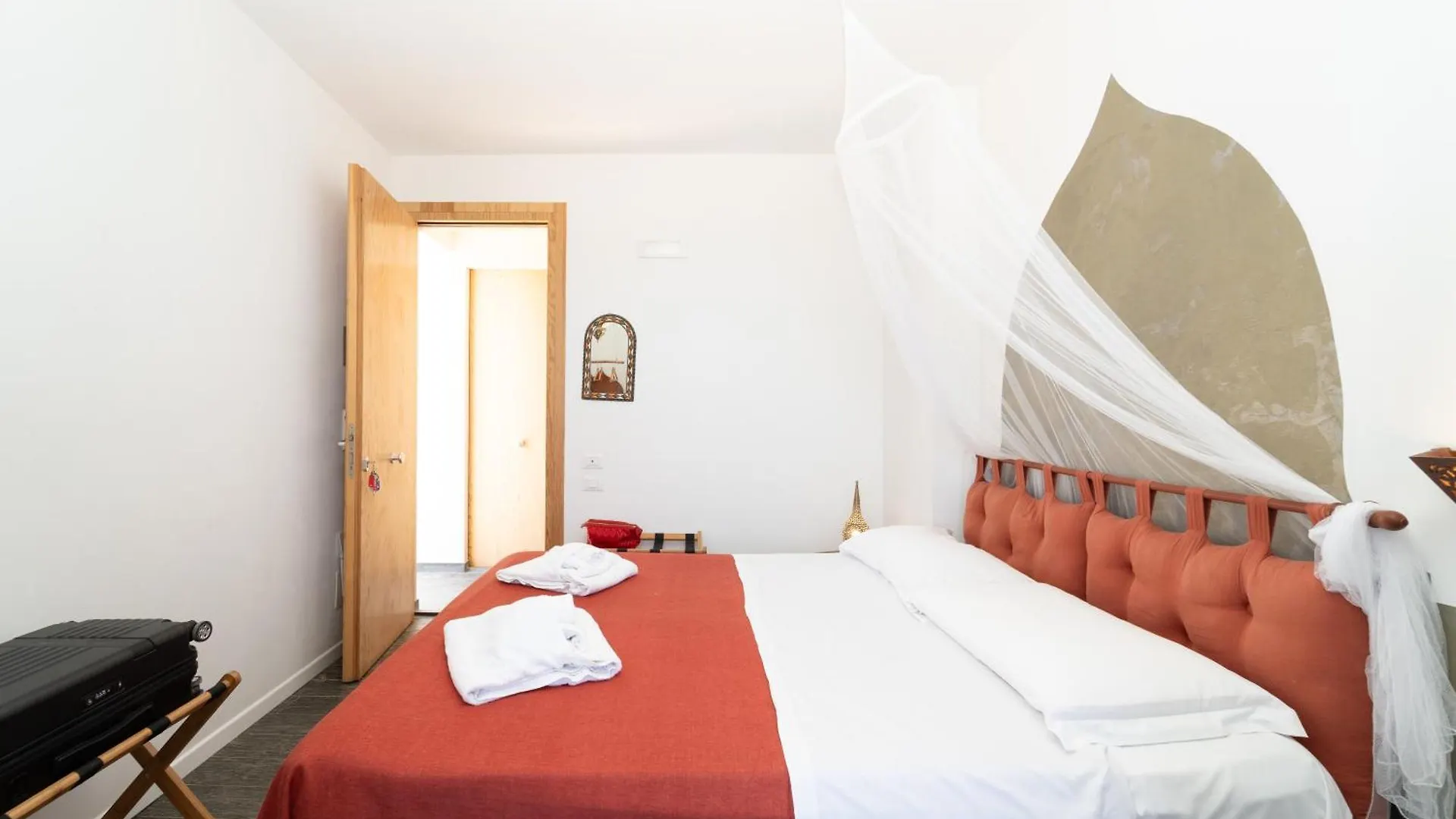 *** Affittacamere Hotel Ajamola Favignana Italia